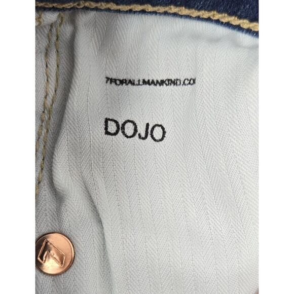 ‎Sold - Picture 7 of 12